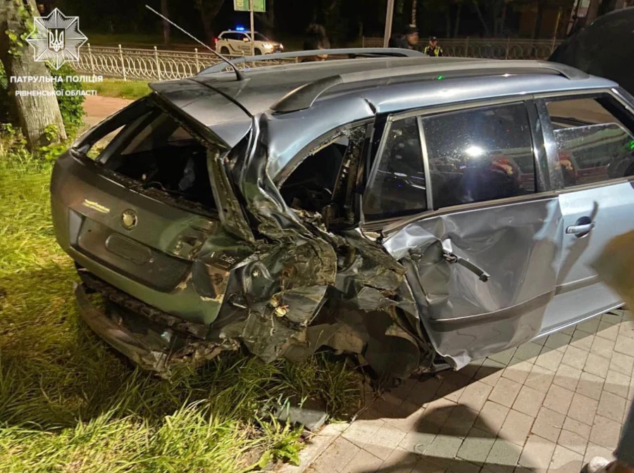 23-річний водій Jeep у стані сп’яніння влаштував дві ДТП за один вечір у Рівному - фото 2