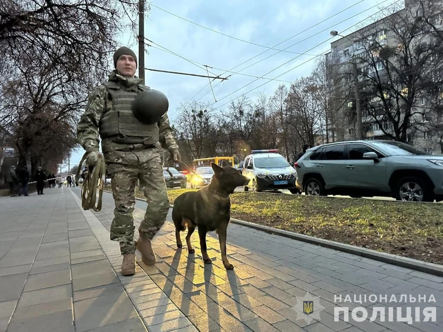 У будівлі Рівненського обласного ТЦК прогримів вибух - фото 1