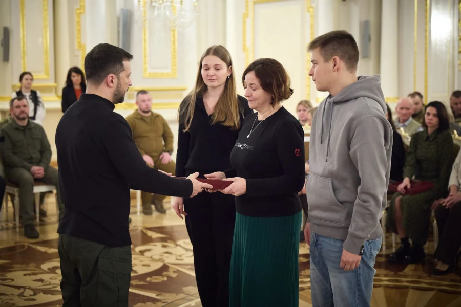 Найвищу нагороду отримала родина полеглого Героя з Рівненщини - фото 1