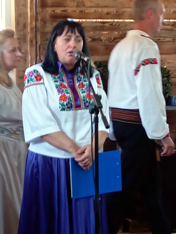 «Ноти підтримки»: аматори з Вараської громади заспівали для військових - фото 1