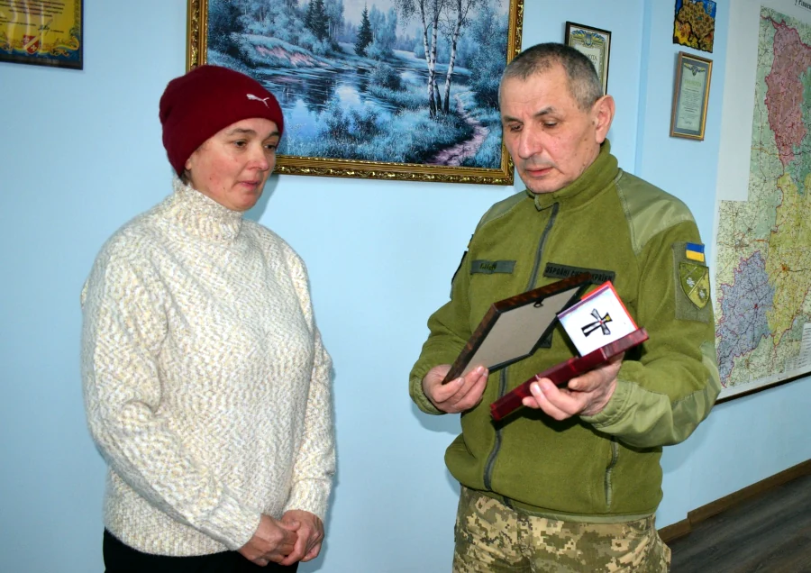 Посмертною нагородою 