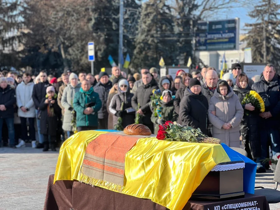 Бойового медика провели у Вічність у Рівному - фото 1