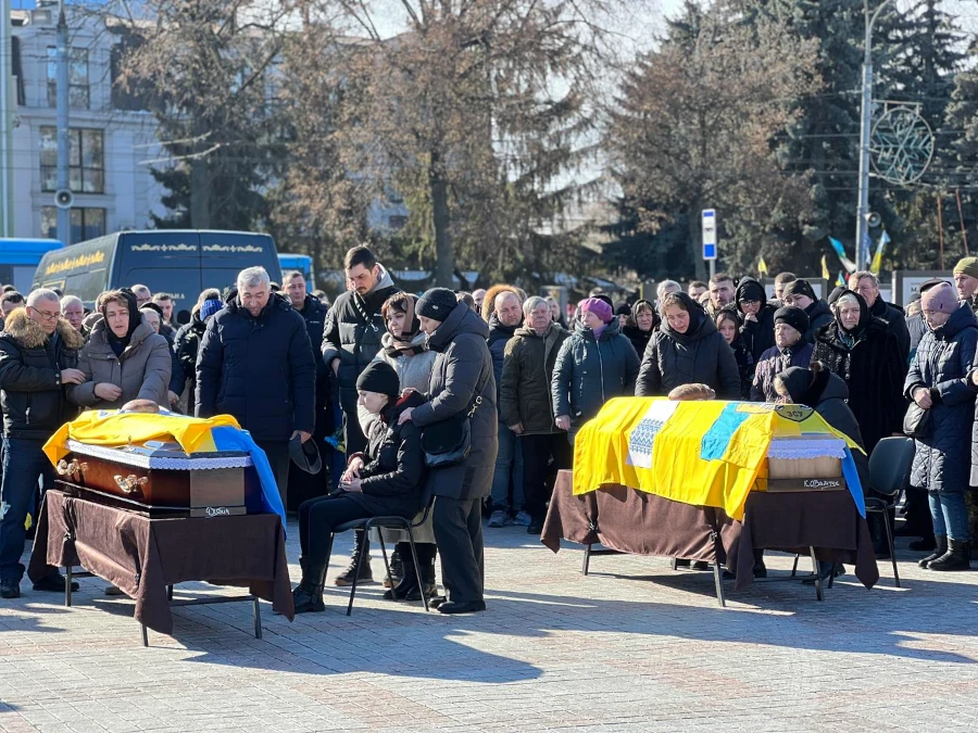 У Рівному попрощались з двома захисниками - фото 1