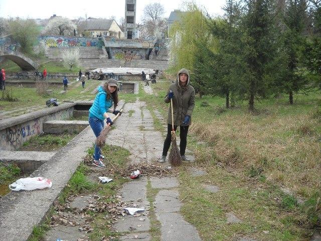 Парк біля ПДМ прибиратиме місто