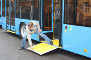 trolejbus-pandus-gazeta-7-dniv-Rivne