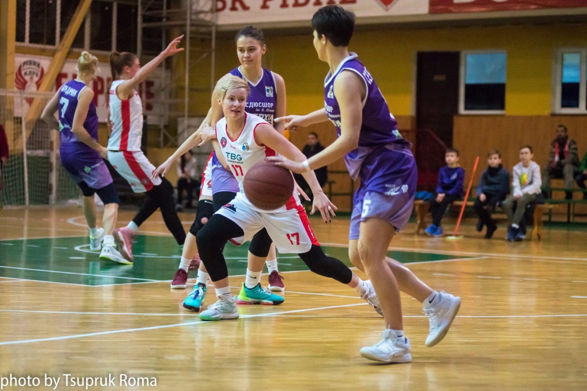 Рівненські баскетболістки перемогли одеситок Рівненські баскетболістки перемогли одеситок