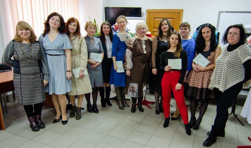 За 9 місяців навчилися створювати одяг для всіх сезонів (фото)