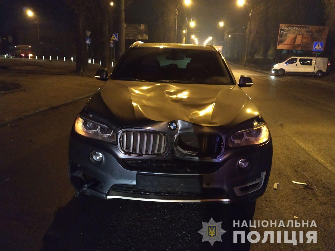 Рівнянка опинилася під колесами авто на проїжджій частині дороги