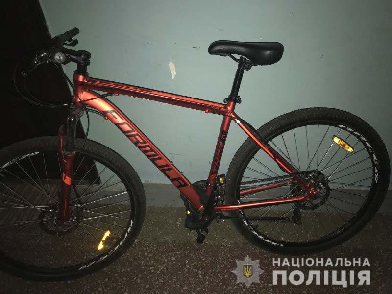Викрасти велосипед не вдалося: завадила рівнянка