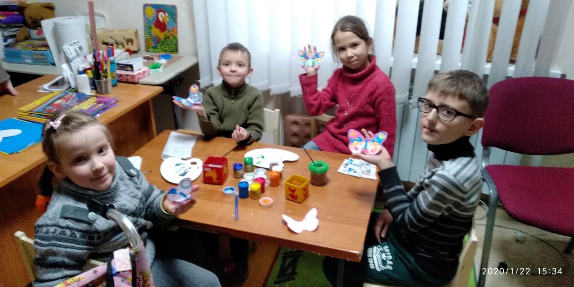 У “Кроку” дітей реабілітують мистецтвом