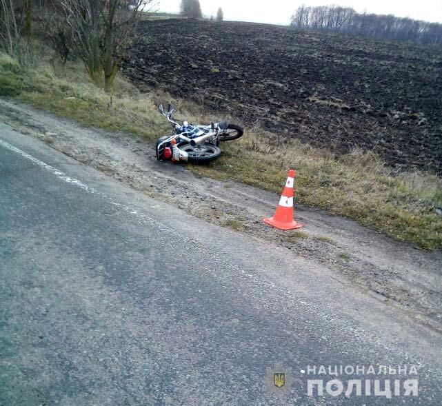 На Здолбунівщині мотоцикліст зіштовхнувся з позашляховиком