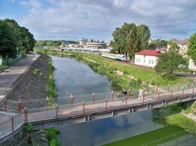 Студенти подали ідеї, як оздоровити малі річки Рівненщини студентські ідеї з оздоровлення малих річок Рівненщини