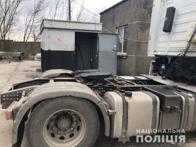 У Рівному поліцейські викрили нелегальну АЗС
