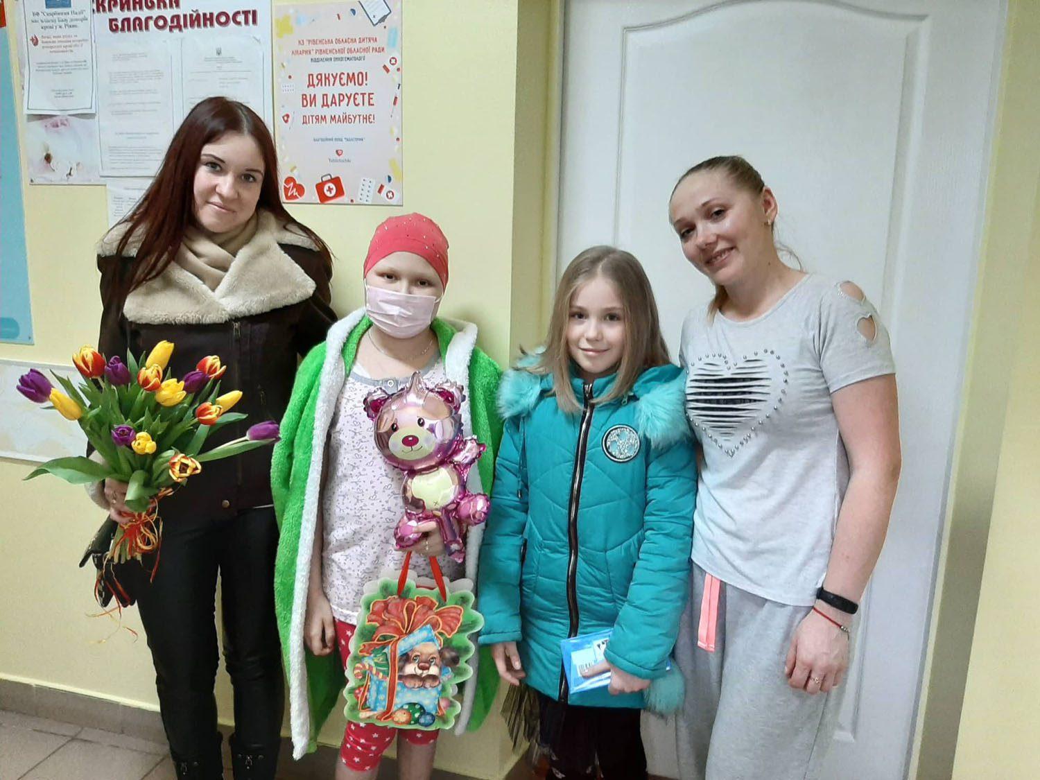 8-річна школярка з Рівного пожертвувала волоссям заради онкохворої дитини 8-річна школярка з Рівного пожертвувала волоссям заради онкохворої дитини