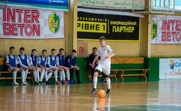 Двох поразок у матчах 9-го туру чемпіонату Юнацької футзальної Екстра-ліги U17 зазнала рівненська команда «Кардинал-ДЮСШ №4»