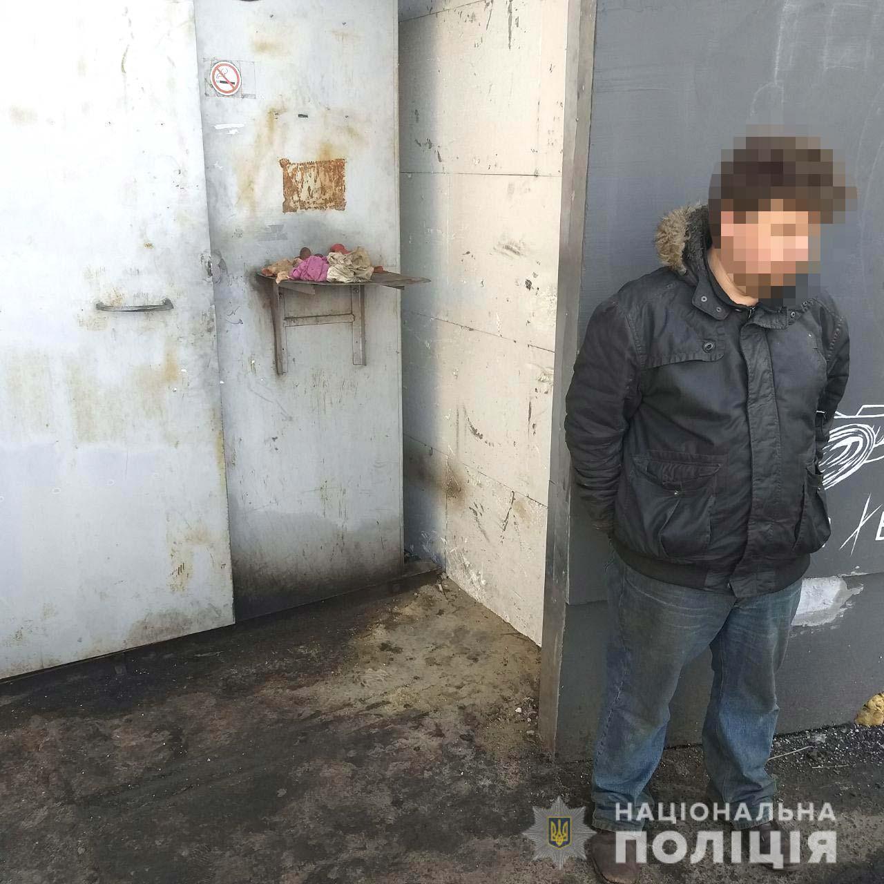 На АЗС у Рівному поліцейські вшосте склали протокол