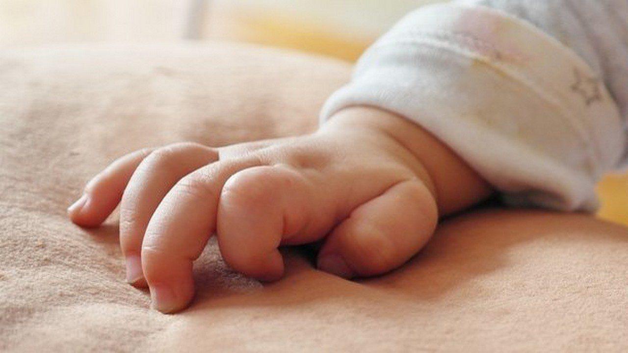 У Рівному судитимуть горе-матір, яка залишила в небезпеці немовля