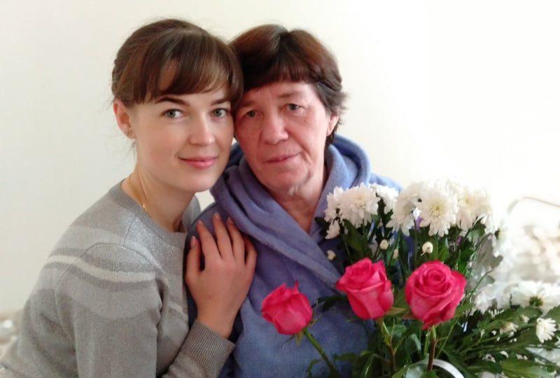 Багатодітну матір привітали діти та обласна спілка ветеранів АТО