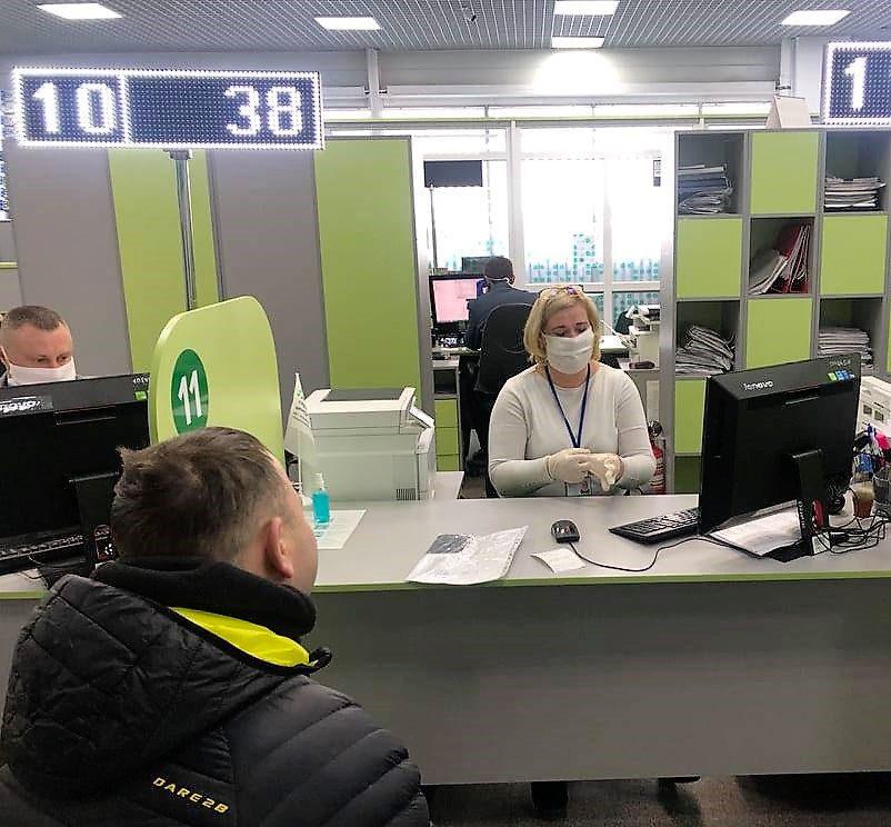 Як працюють сервісні центри МВС Рівненщини в умовах карантину