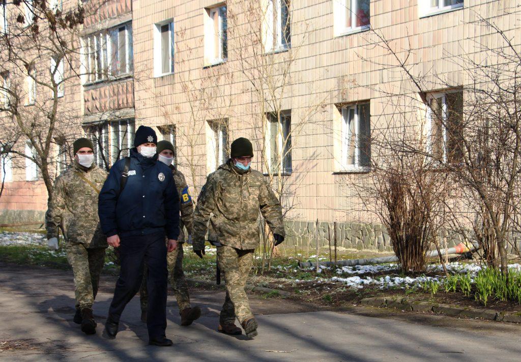 У Рівному, Сарнах й Дубно патрулюють поліцейські з військовими