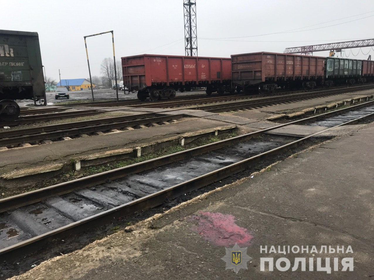 Спіткнувся та втратив ногу: на Рівненщині пасажир потрапив під колеса потяга