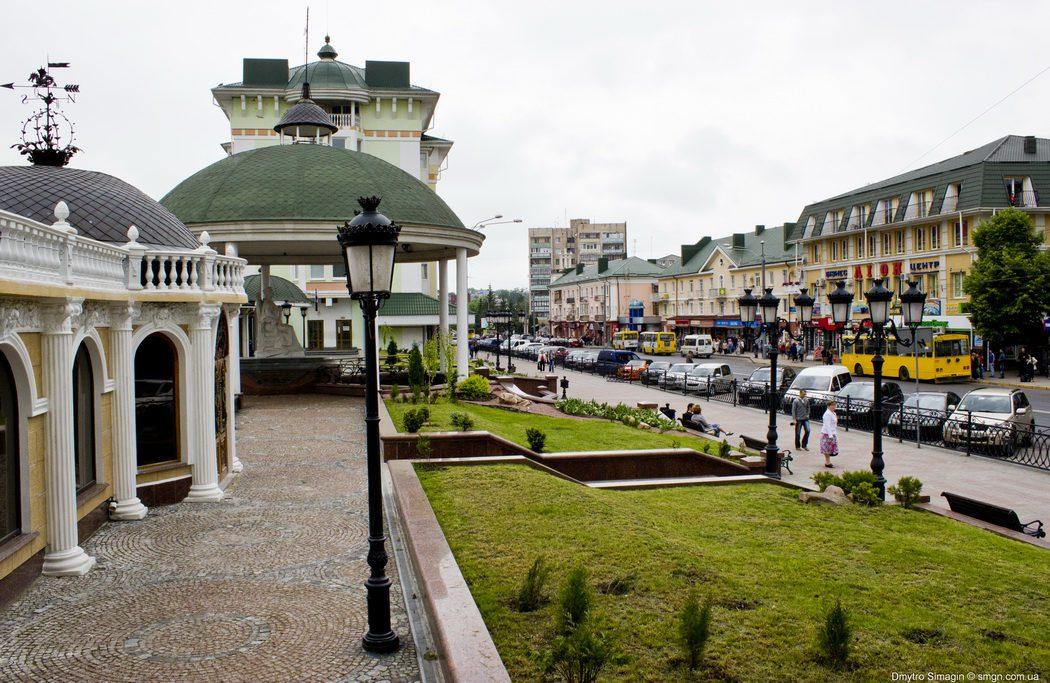 рівне, архітектура