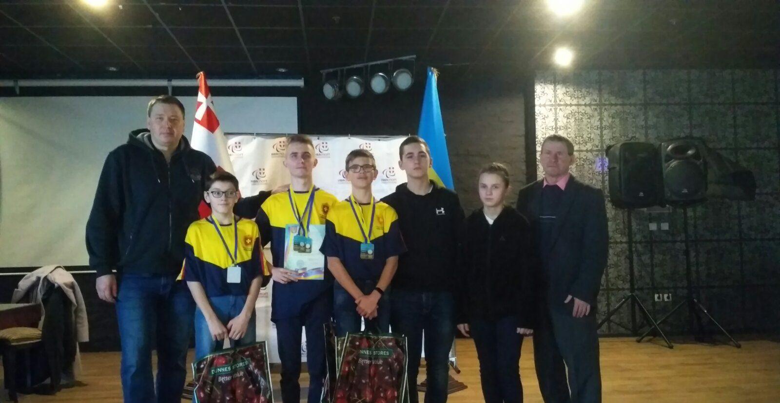 Рівненські спортсмени з вадами зору – переможці всеукраїнських змагань з шашок