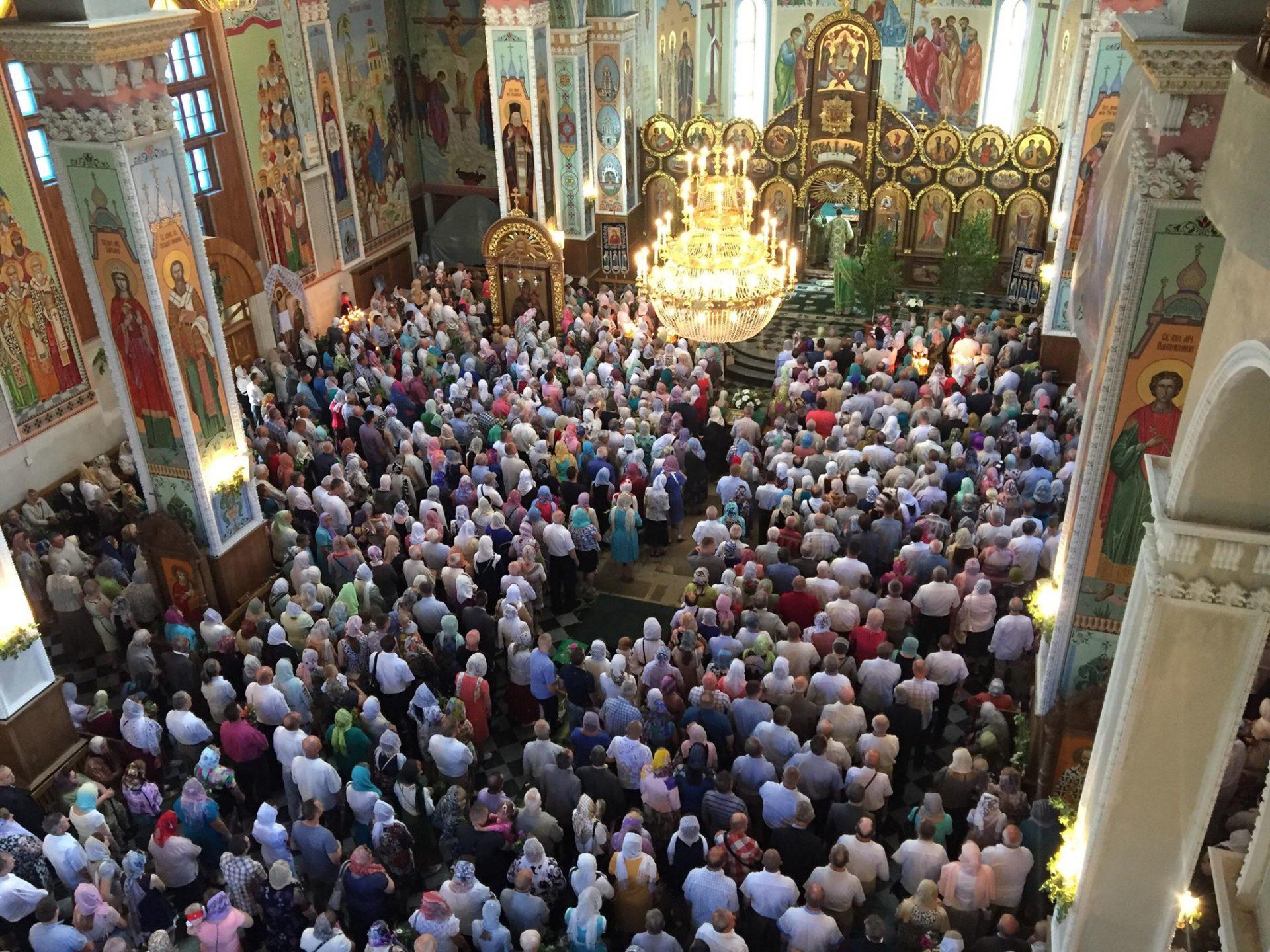 Мер Рівного говоритиме зі священиками про коронавірус