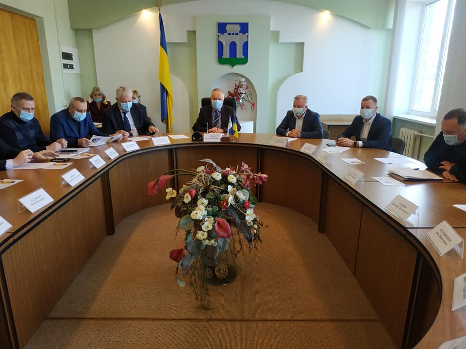 Рівненські зупинки дезинфікуватимуть Рівненські зупинки дезинфікуватимуть