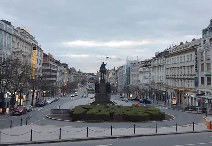Нестача медиків в Чехії була і до епідемії, тож під час зростання захворюваності на COVID-19 ця проблема загострилася