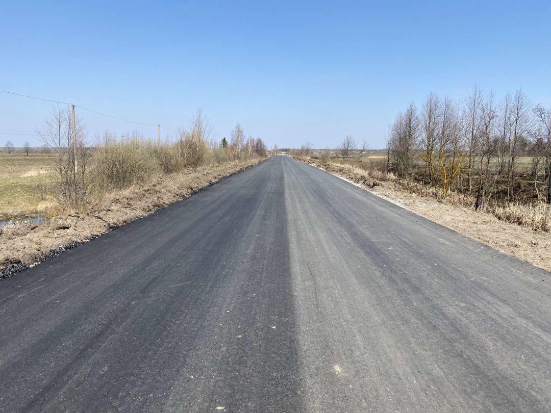 На Рівненщині ремонтують 73 км дорожнього покриття