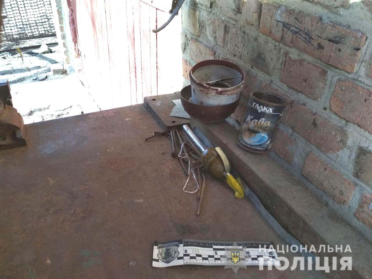 У Рівному на подвір’ї 85-річного пенсіонера знешкодили гранату