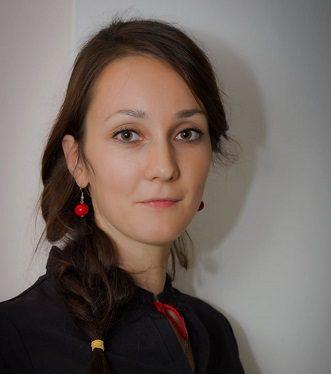 Рівненська художниця закликала щастя створювати, а не шукати
