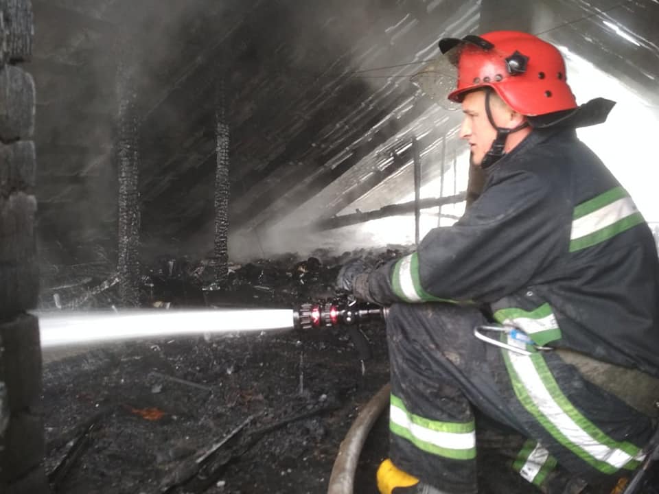 Дубенські вогнеборці врятували від вогню житловий будинок