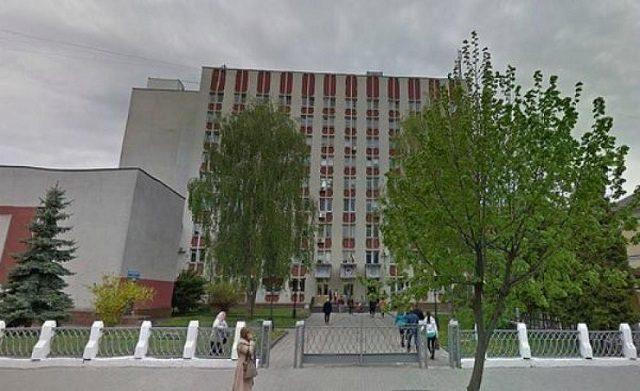 У Рівненському діагностичному центрі – перший випадок COVID-2019 серед працівників