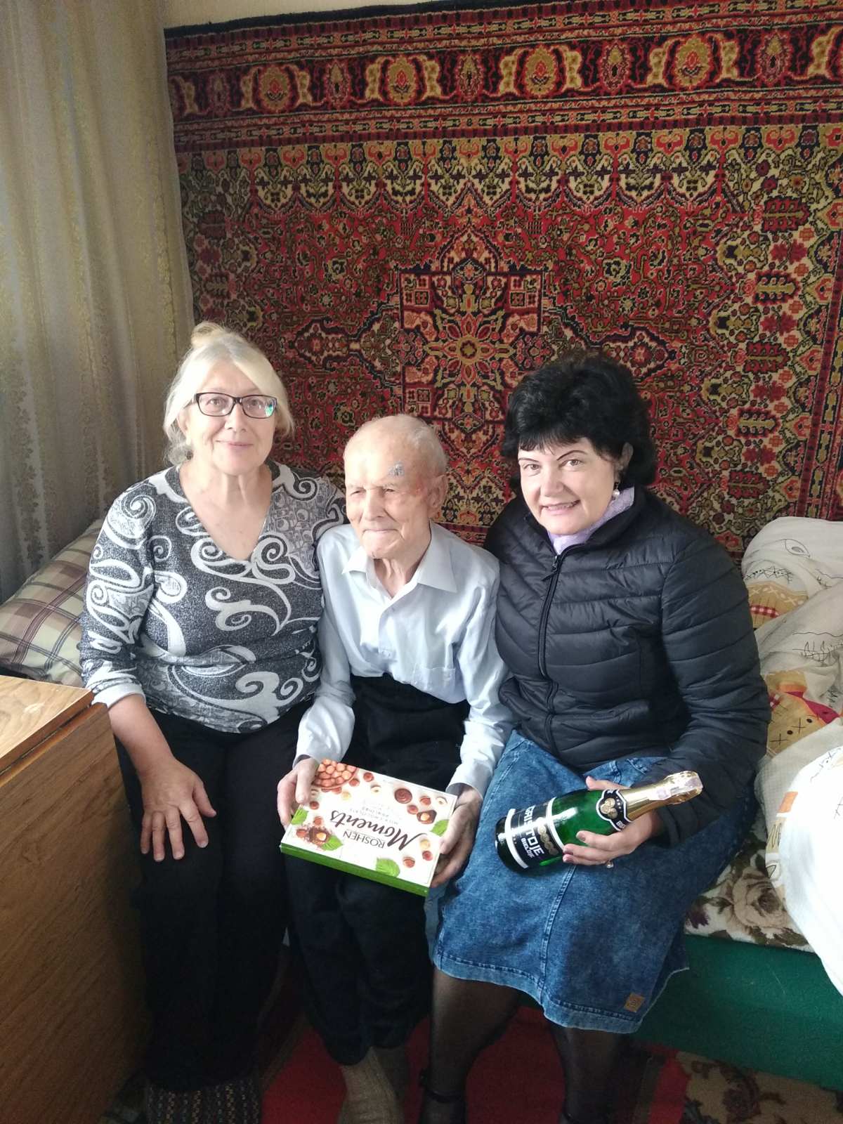 Сьогодні мешканцю Корця виповнилося 104 роки