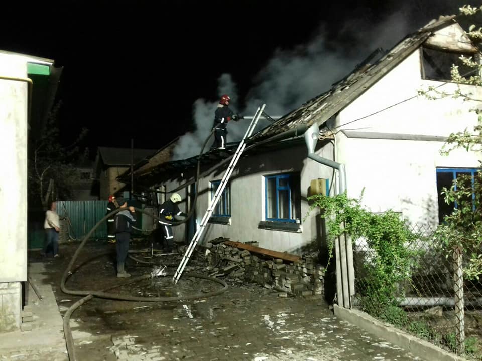 Цієї ночі на Рівненщині сталося дві пожежі