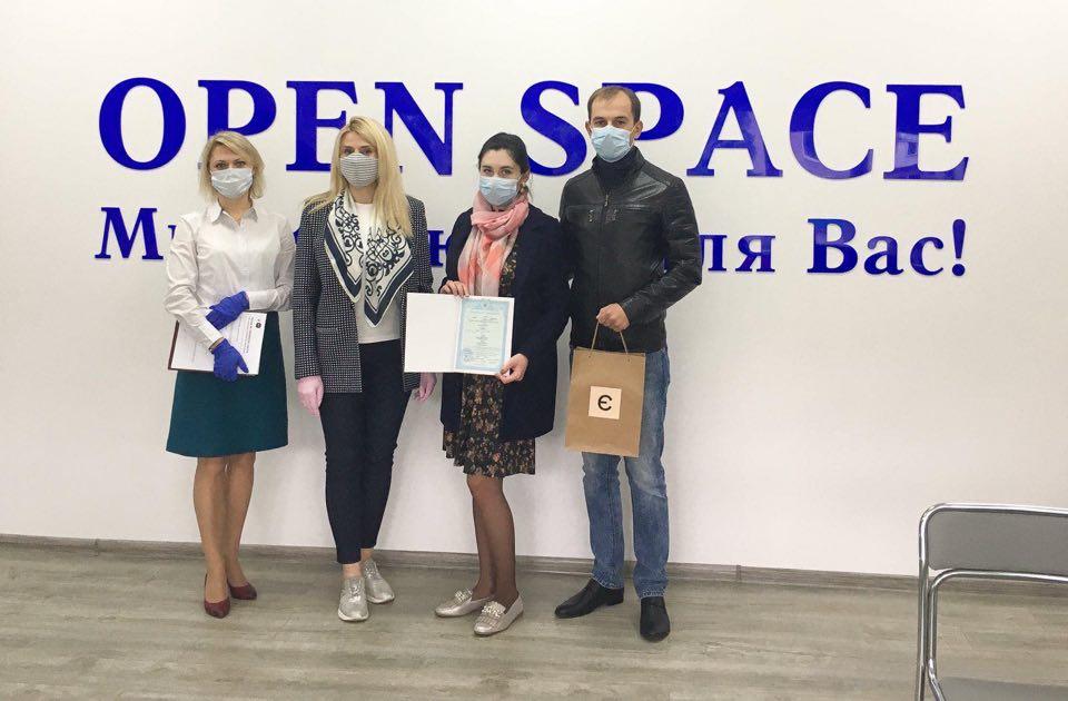 Перша сотня свідоцтв за перший місяць роботи сервісу єМалятко у Рівному