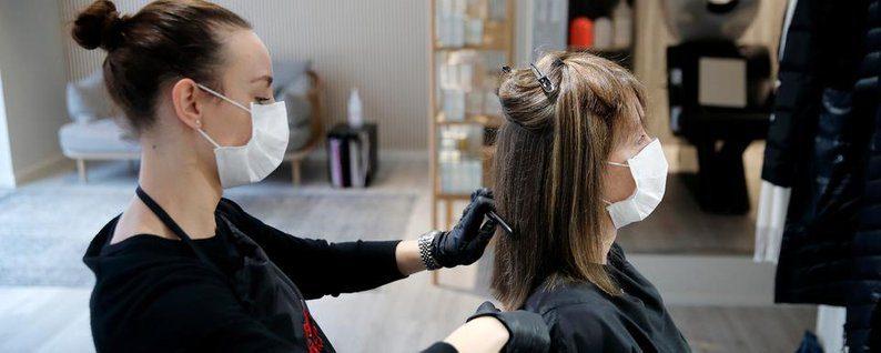 Як працюватимуть перукарні в Рівному