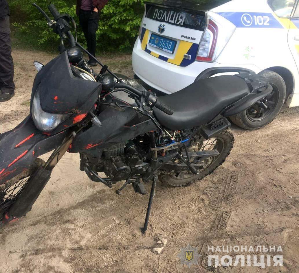 У Костополі двоє підлітків викрали мотоцикли