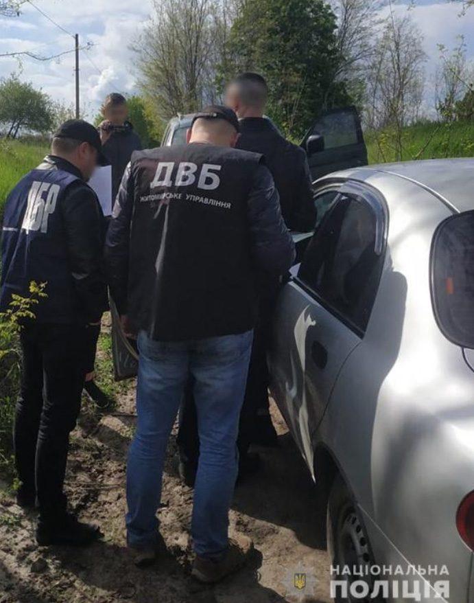 Чоловік, який застрелив 7 чоловіків, фігурує у викритті поліцейського у хабарництві