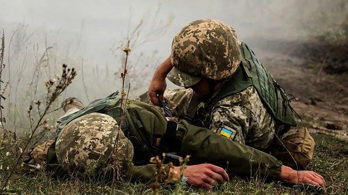 Біля Кримського в понеділок поранено двох українських військових