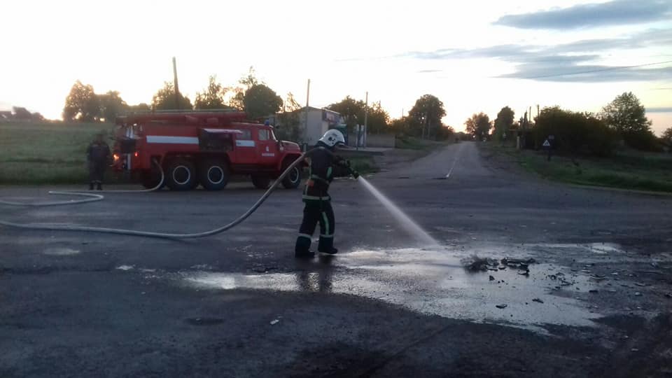 Сьогодні на Млинівщині вантажний DAF зіткнувся з легковиком (Оновлено)