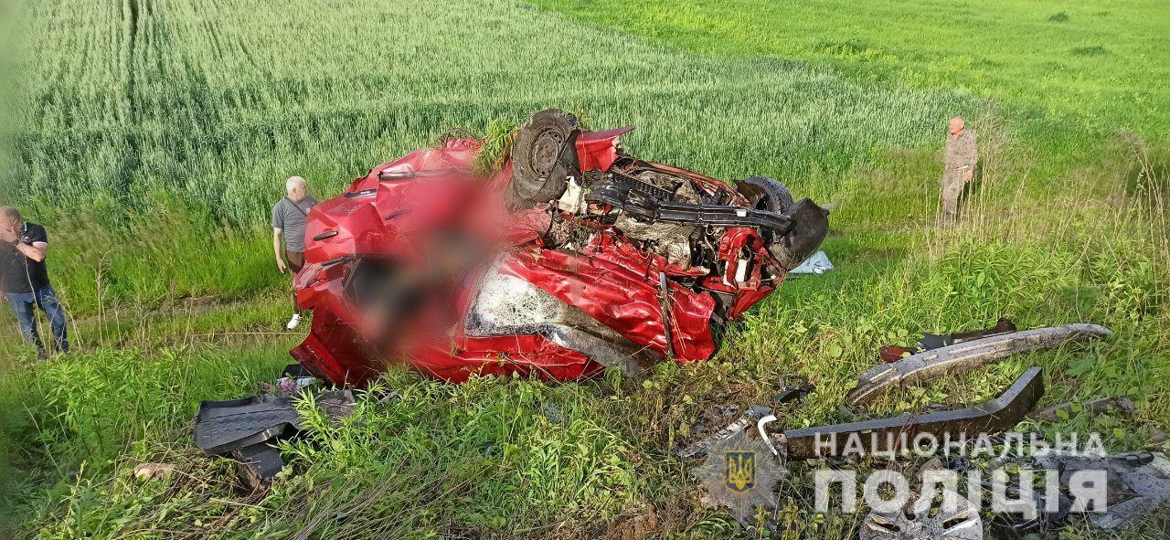 Поліцейські затримали водія, який спричинив смертельну ДТП біля Рівного