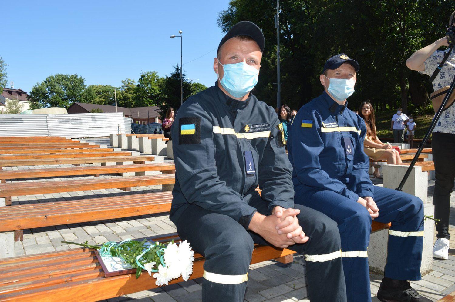 Міський голова Рівного нагородив успішну молодь (фото)