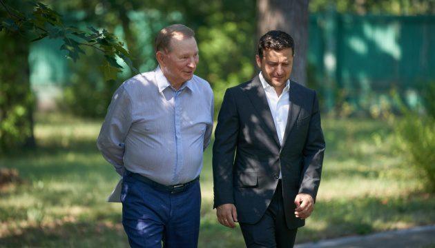 Кучма йде із “мінської” ТКГ
