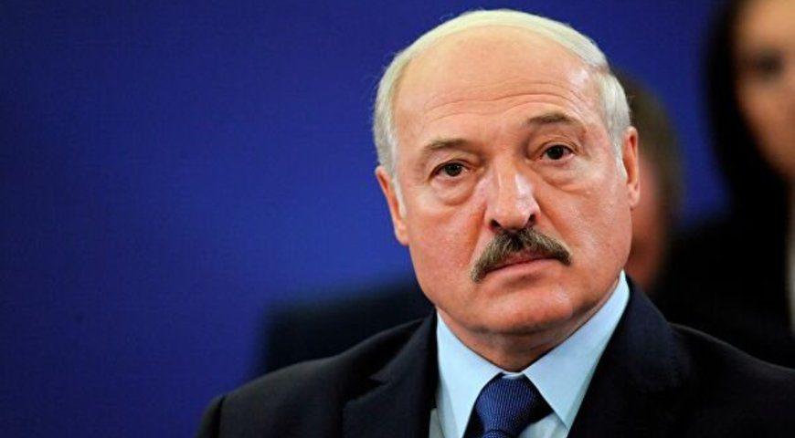 Лукашенко нагородив білоруських лікарів через коронавірусну хворобу