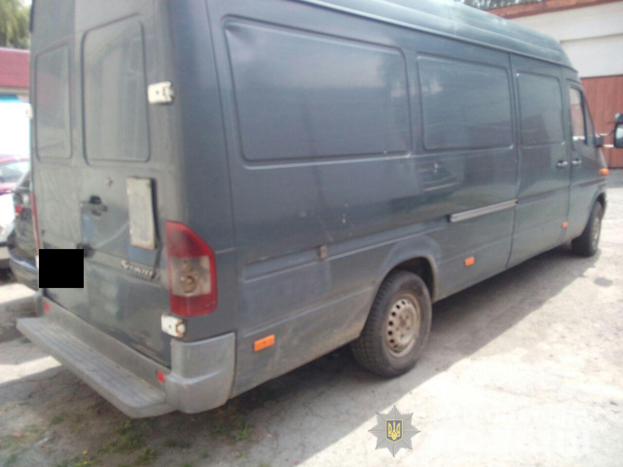 Викрадача буса у Корці поліцейські затримали на Житомирщині
