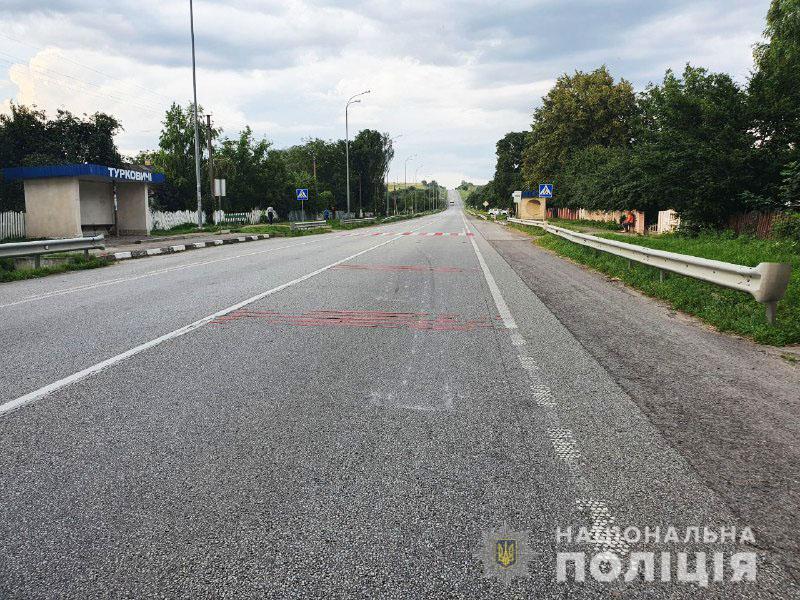 На автодорозі «Київ-Чоп» неподалік  від Дубно сталася смертельна ДТП