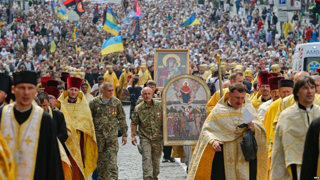 Від проведення ходи до річниці Хрещення Київської Русі відмовилися дві Церкви